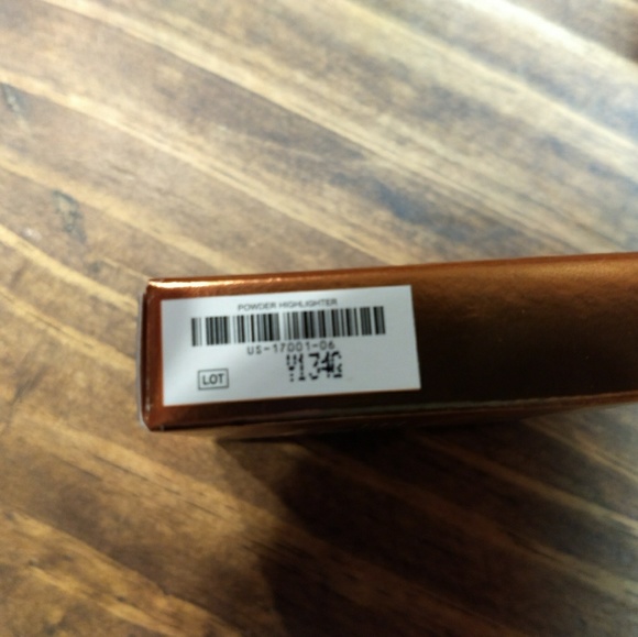 Beachfront Kissed - Belize - Picture 2 of 2